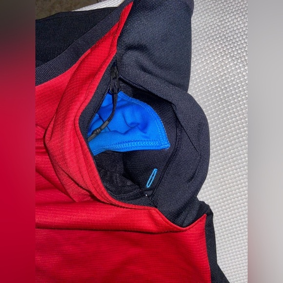 2/60& Men’s UNDER ARMOUR ColdGear black and red  Reactor Fleece Hoodie sz medium - Picture 12 of 16